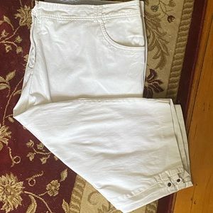 White Westport Capris